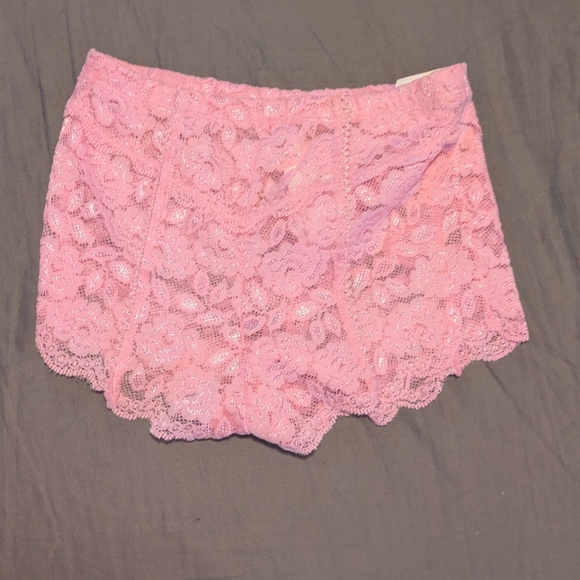 NWT lace booty short underwear - Picture 2 of 3